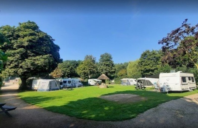 Autofreier Grundplatz