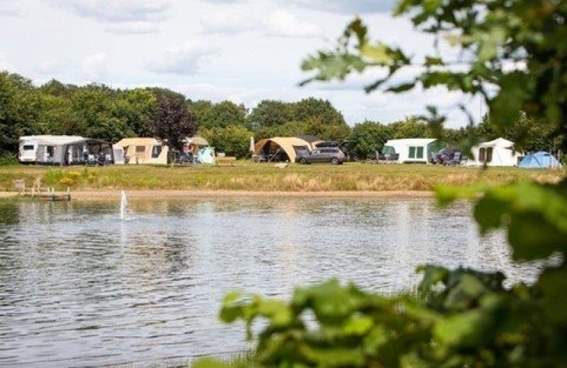 Komfortplatz in Wassernähe