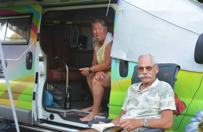 Mir geht es hier gut, ich werde nie wieder in ein Flugzeug steigen".