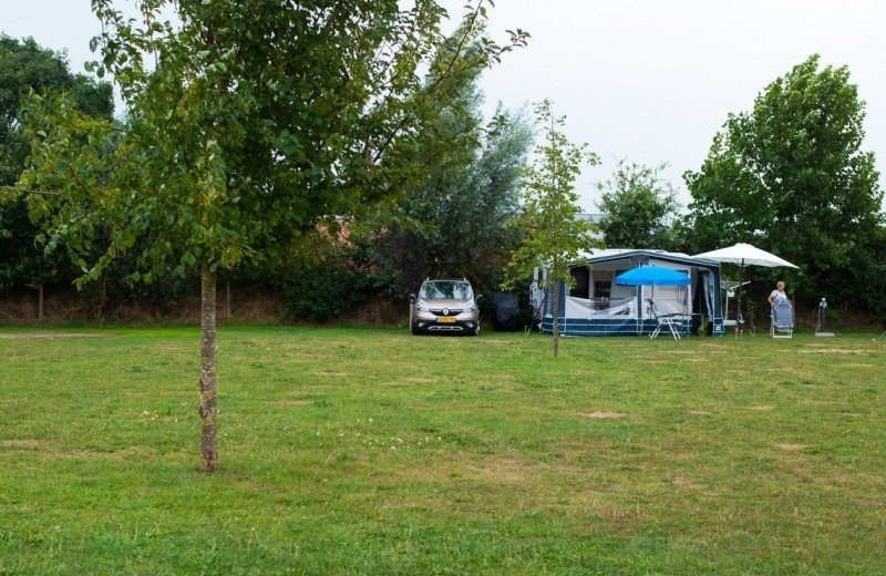 Stellplatz mit privaten sanitären Anlagen